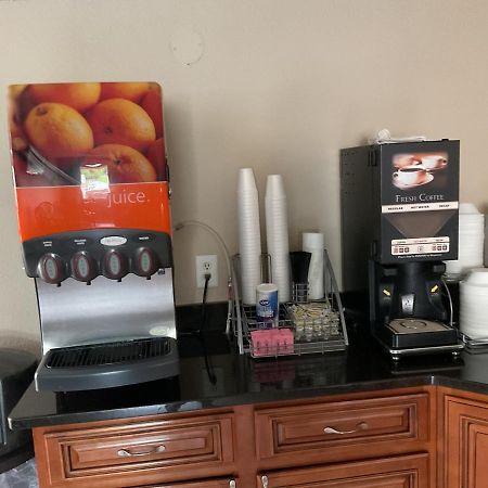 Super 8 By Wyndham Chattanooga/Ийст Ридж Екстериор снимка