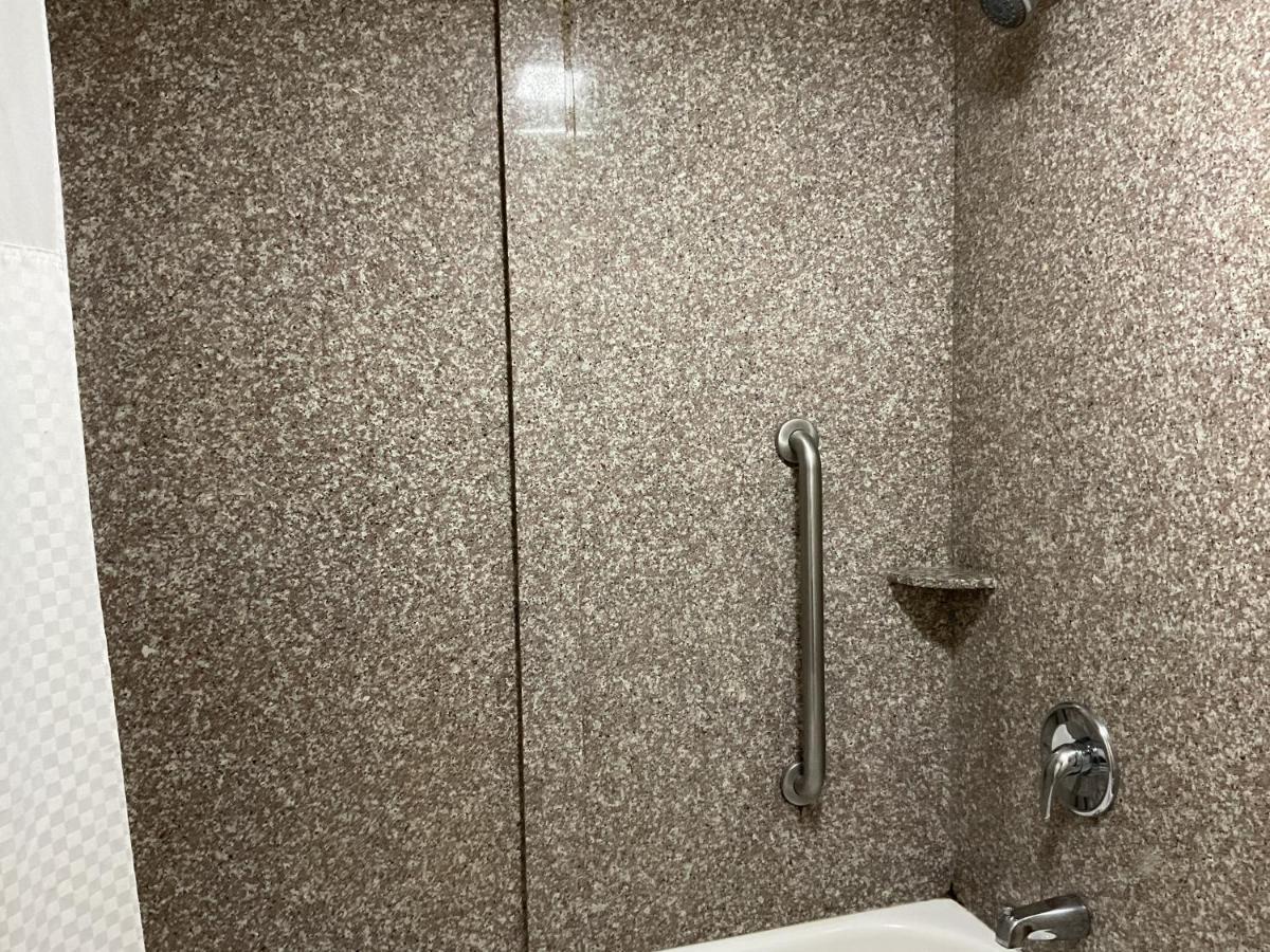 Super 8 By Wyndham Chattanooga/Ийст Ридж Екстериор снимка