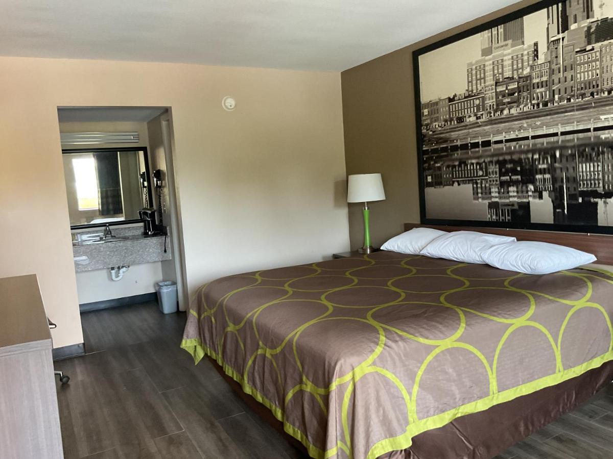 Super 8 By Wyndham Chattanooga/Ийст Ридж Екстериор снимка