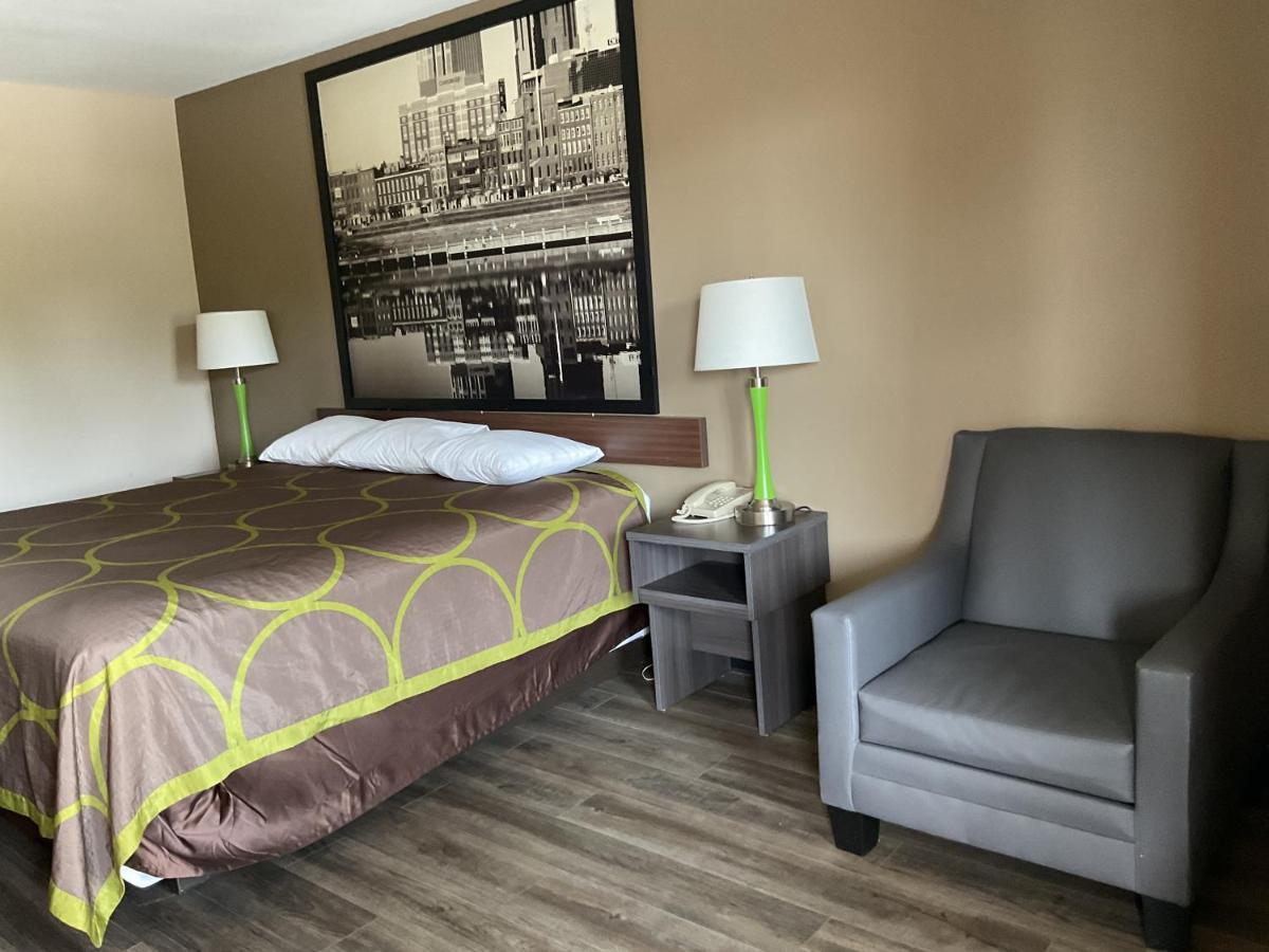 Super 8 By Wyndham Chattanooga/Ийст Ридж Екстериор снимка