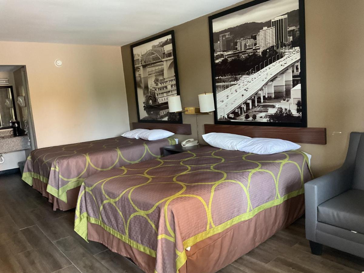 Super 8 By Wyndham Chattanooga/Ийст Ридж Екстериор снимка