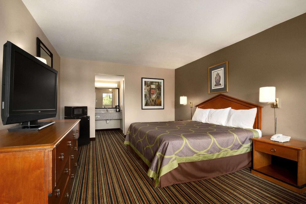 Super 8 By Wyndham Chattanooga/Ийст Ридж Екстериор снимка